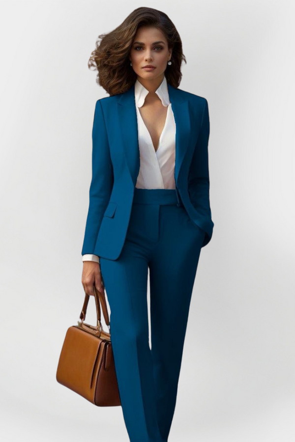 Costum elegant pentru femei