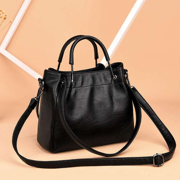 Peyton™ Geantă de umăr clasică Luxe Charm