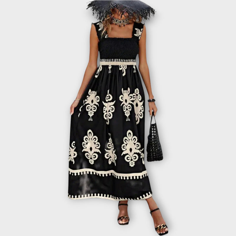 Rochie de plajă elegantă cu decolteu pătrat