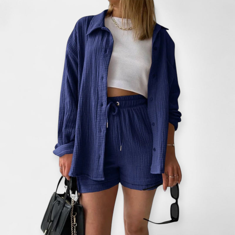 Set de vară cu top bicolor și pantaloni scurți