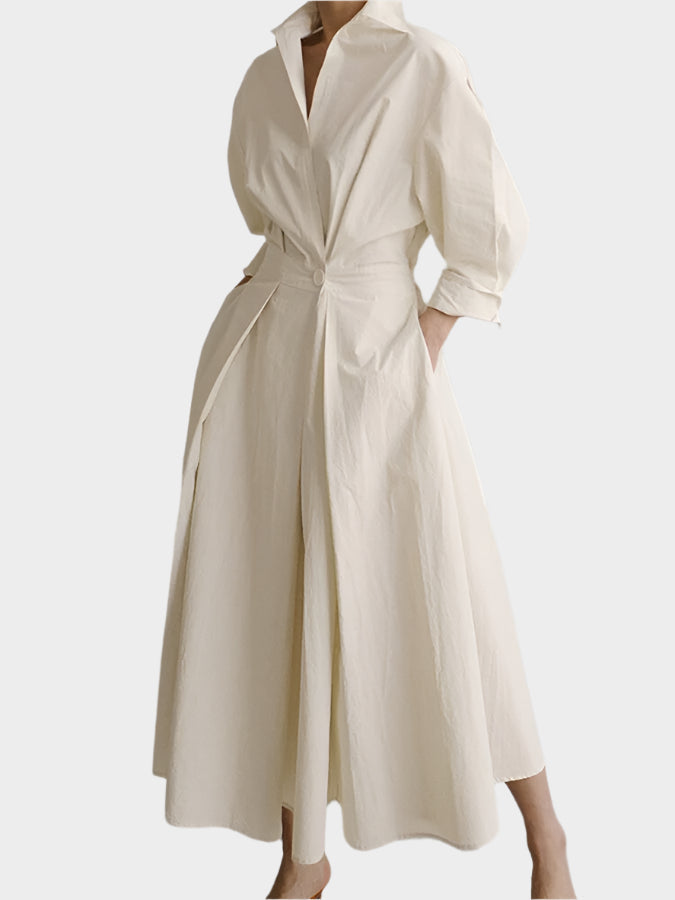 Rochie elegantă în linie A cu guler polo