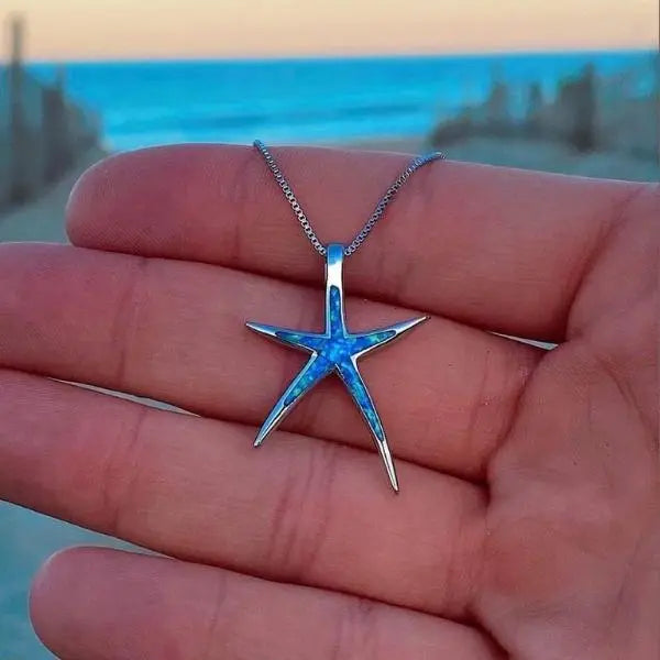Colier cu opal albastru și stea de mare argintie