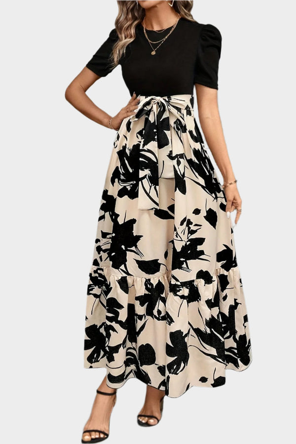 Rochie florală cu talie înaltă și modele în dungi