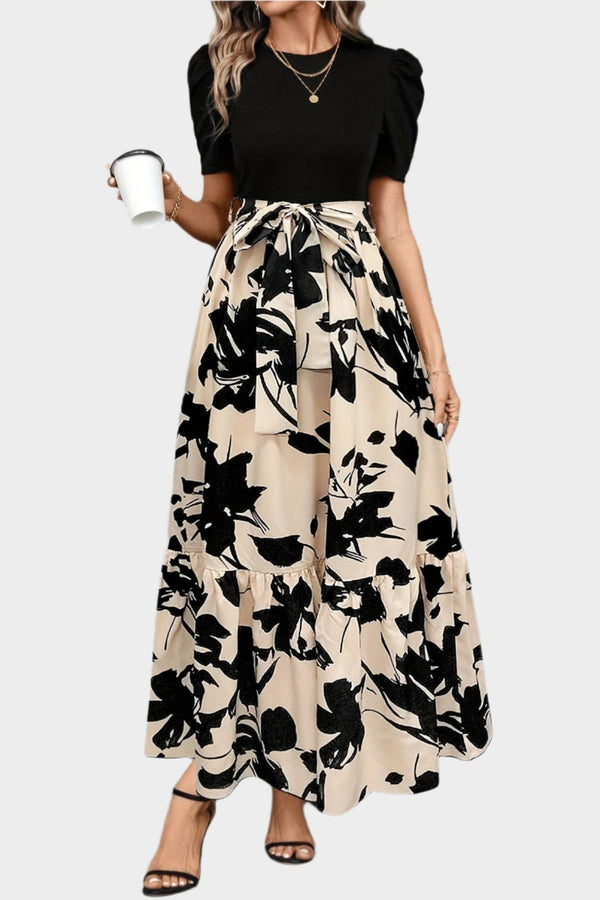 Rochie florală cu talie înaltă și modele în dungi