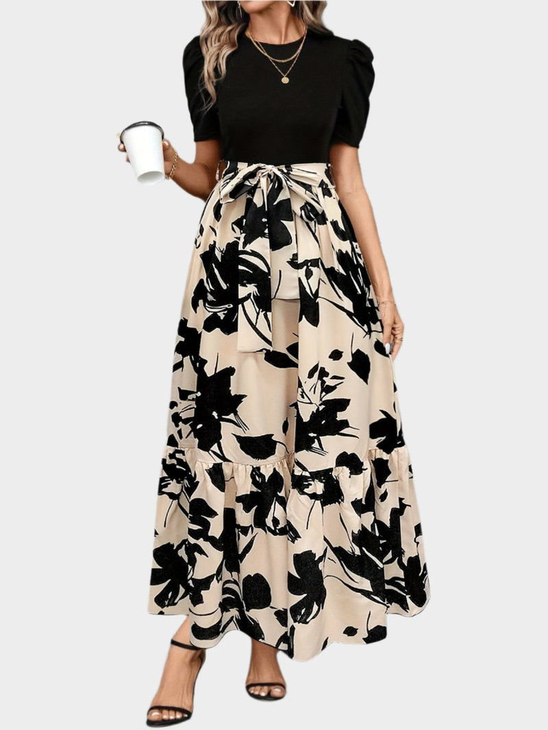 Rochie florală cu talie înaltă și modele în dungi