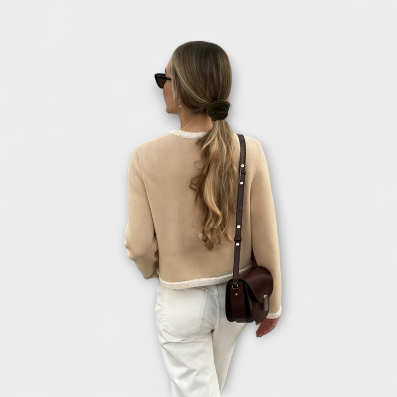 Cardigan clasic cu buzunare decorative