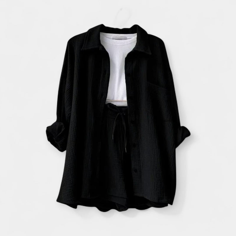 Set de vară cu top bicolor și pantaloni scurți