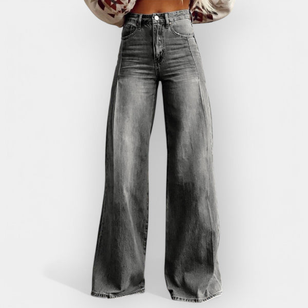 Pantaloni cu picior larg și design evazat