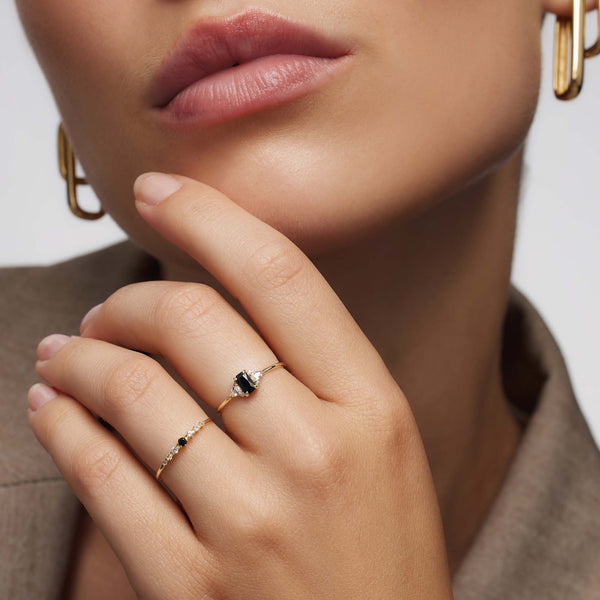Inel baguette cu spinel negru | Aur