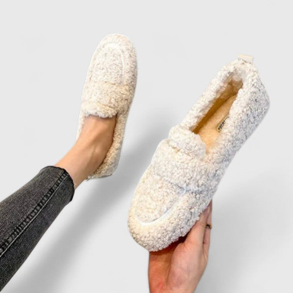 Orna | Papuci călduroși cu design elegant
