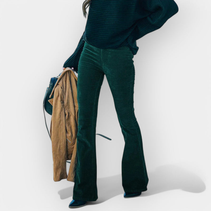 Pantaloni cu talie înaltă și picioare largi