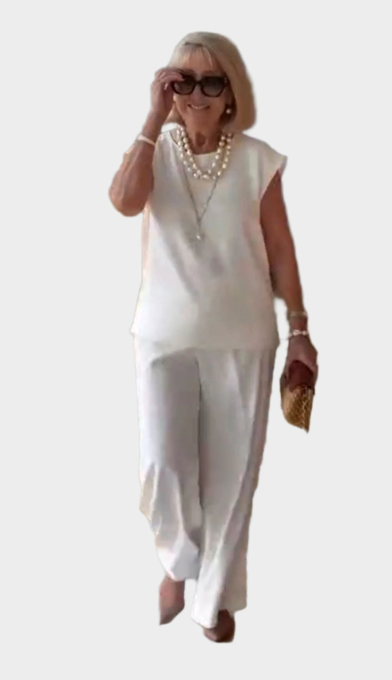 Set de îmbrăcăminte elegant și confortabilă