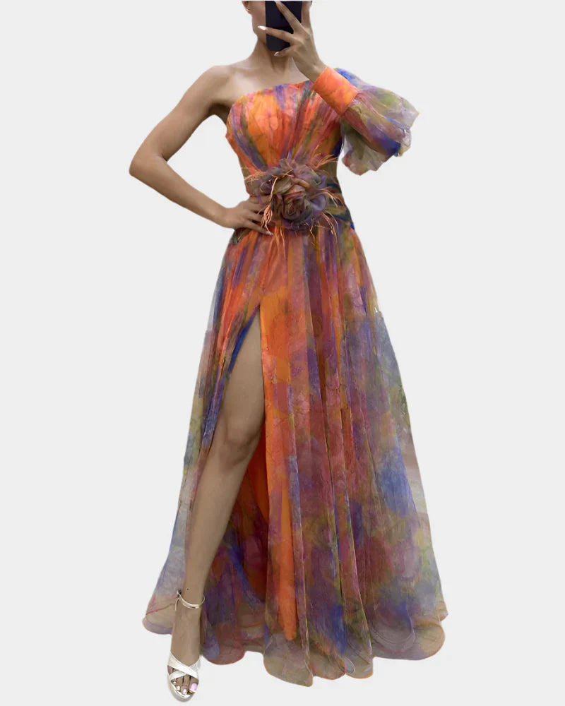 Rochie romantică cu deschidere