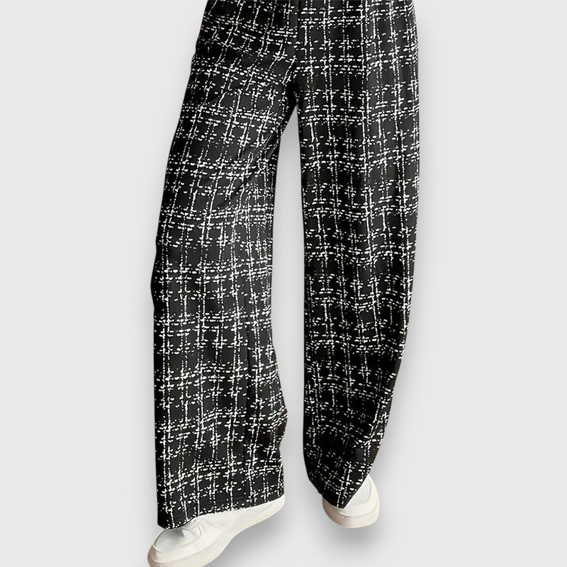 Set două piese cu decolteu în V și pantaloni asortați