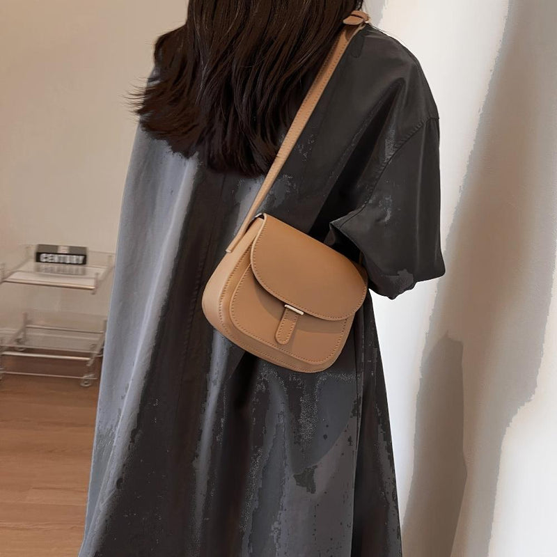 Aria™ Retro Grace | Geantă crossbody elegantă tip șa