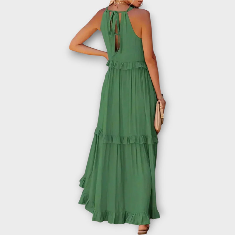 Rochie cu bretele subțiri și linie elegantă