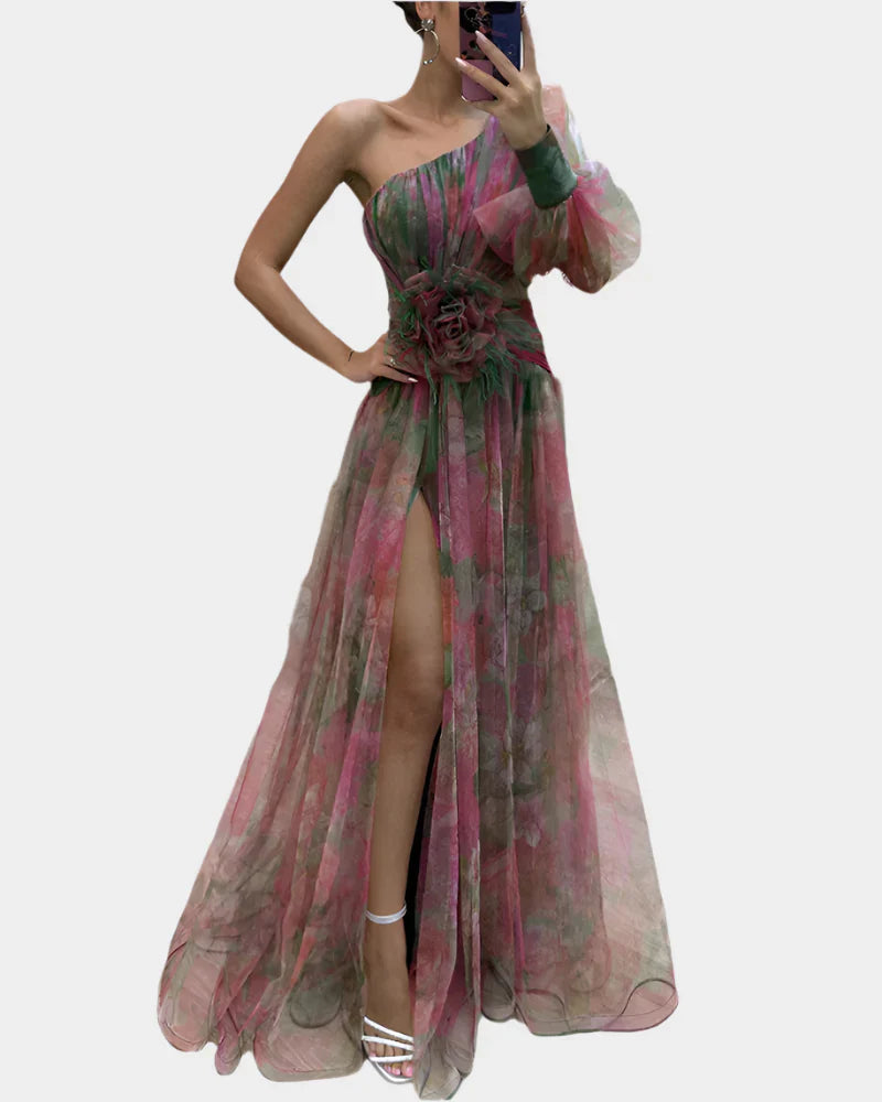 Rochie romantică cu deschidere