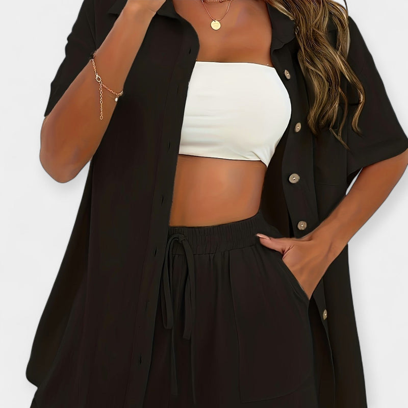 Set cămașă și pantaloni scurți