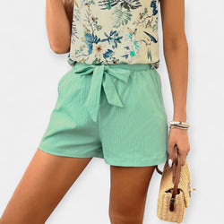 Set cu design tropical și top halter