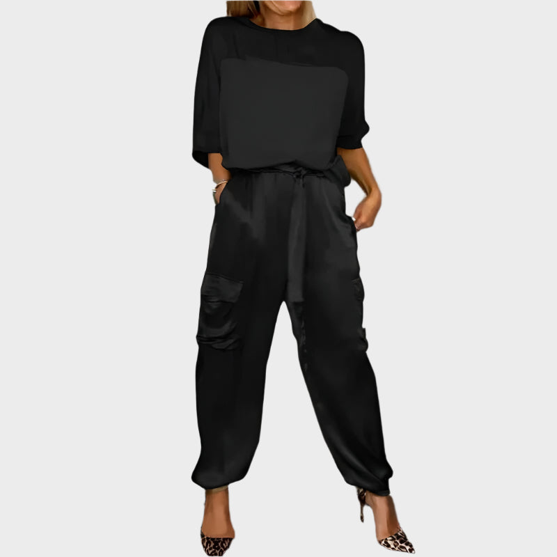 Set din satin cu bluză lejeră și pantaloni cargo