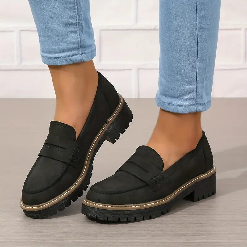 Destiny™ | Mocasini din piele întoarsă atemporali